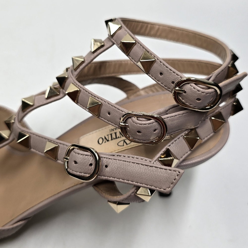 Valentino Rockstud Pumps - 38 - Picture 8 of 16